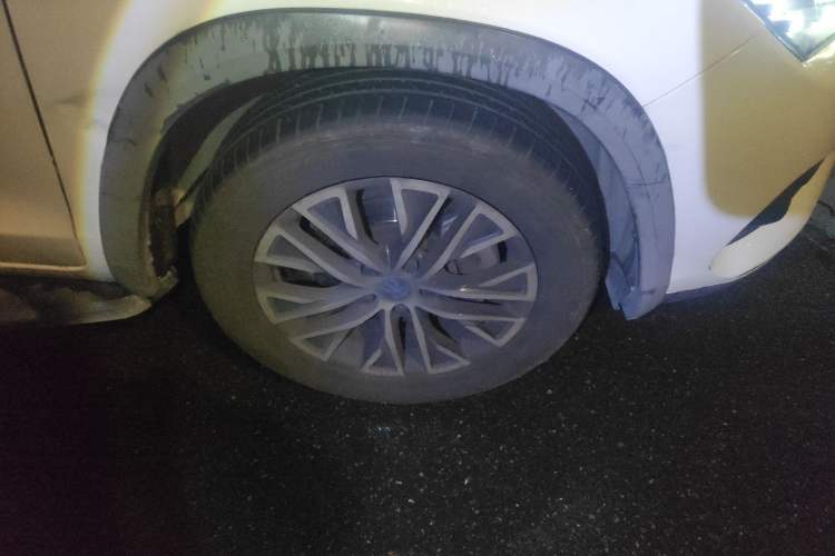 Used BYD Song New Energy 2017 Song DM 1.5TID All-Wheel Drive Luxury Model