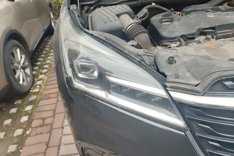 Used Buick Envision 2021 532T Two-Wheel-Drive Luxury Version