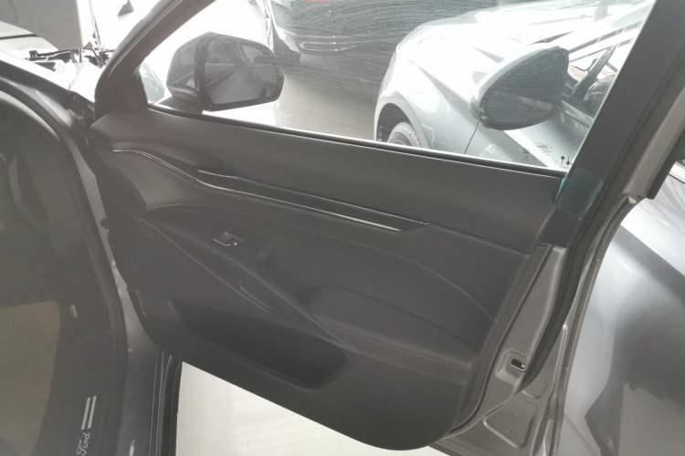 Used Ford Mondeo 2023 EcoBoost 180 Comfort Model
