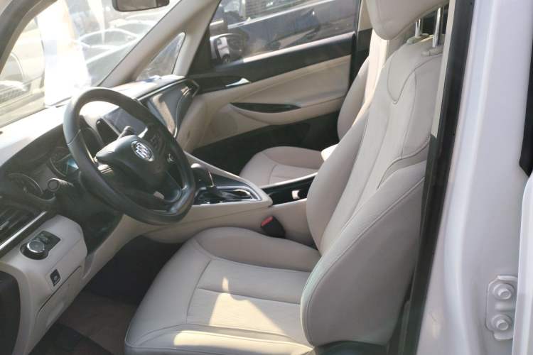 Used Buick GL6 2018 18T 6-Seater Elite Model
