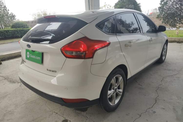 Used Ford Focus 2017 Hatchback 1.6L Automatic Comfort Plus SmartDrive Edition
