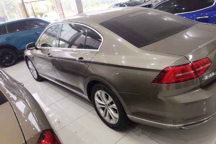 Used Volkswagen Magotan 2018 Facelift 330TSI DSG Luxury Model