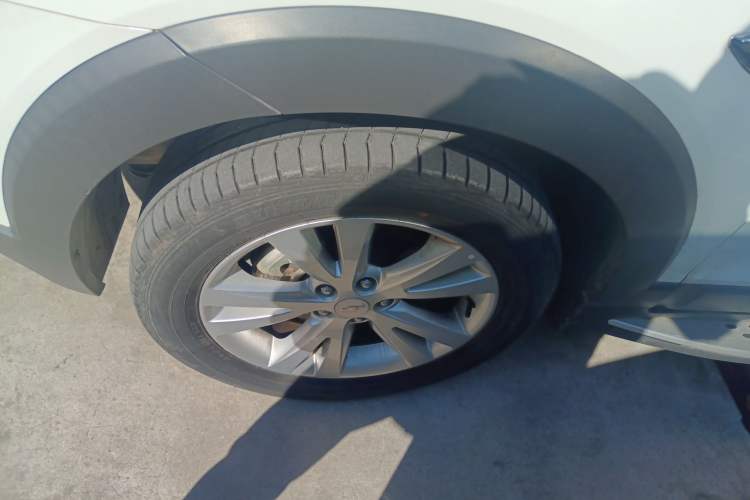 Used Chevrolet Captiva 2017 2.4L 4x4 Flagship Edition 7-Seater
