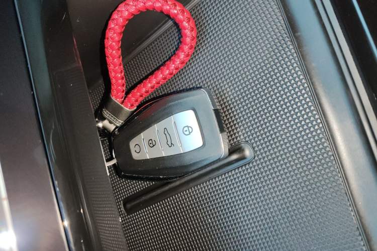 Used Geely Auto Emgrand X7 Sport 2023 Boyue COOL 1.5TD ZhiZun Edition
