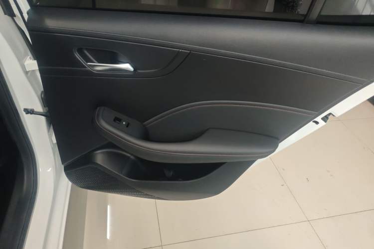 Used Roewe i5 2023 1.5L CVT Luxury Edition
