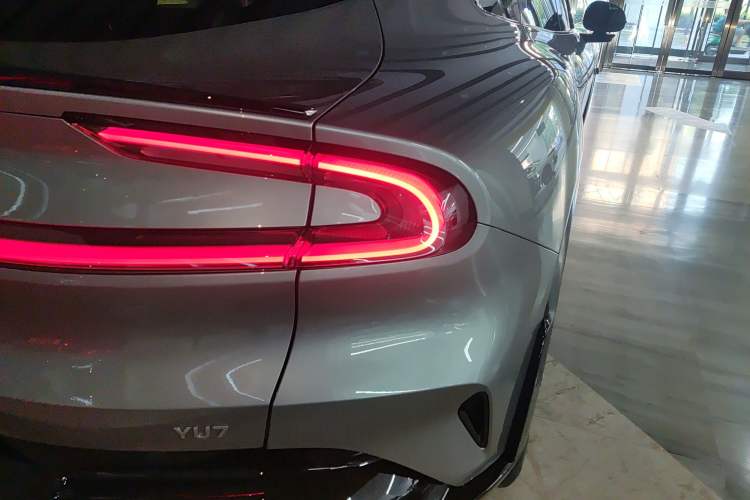 Used  YU7 2025 Ultra-Long Range Rear-Wheel Drive Version
