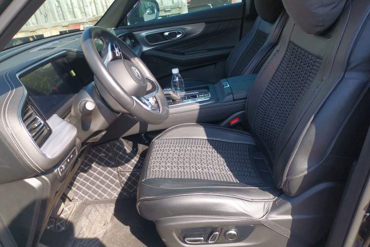 Used GAC Trumpchi GS8 2024 Linghang Series 2.0 TGDI Two-Wheel Drive Luxury Smart Connectivity Version