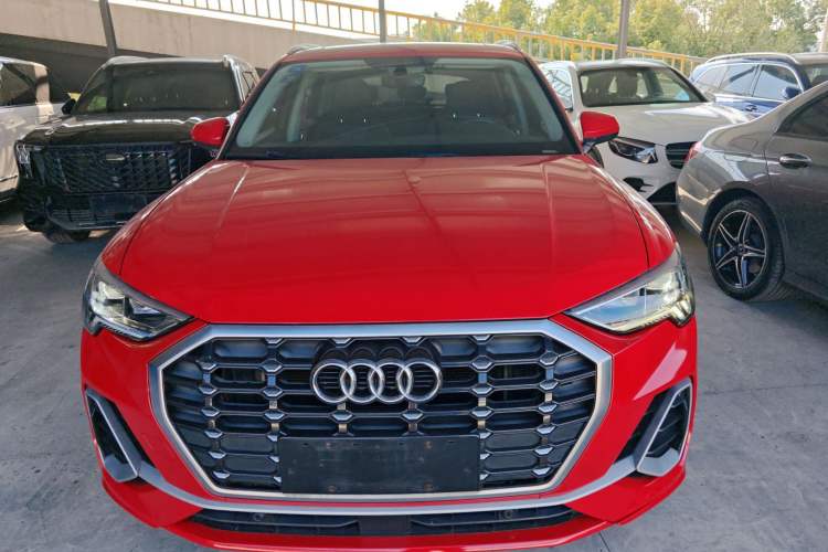Used Audi Q3 2019 35 TFSI Fashion Dynamic Model
