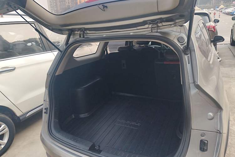 Used Baojun 310W 2017 1.2L Manual Value Edition China V