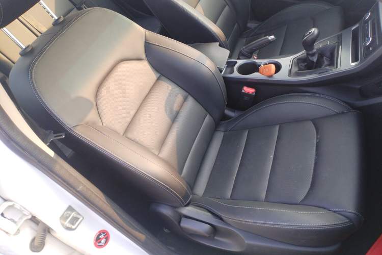 Used Geely Auto Emgrand 2018 1.5L Manual Upward Connect Edition
