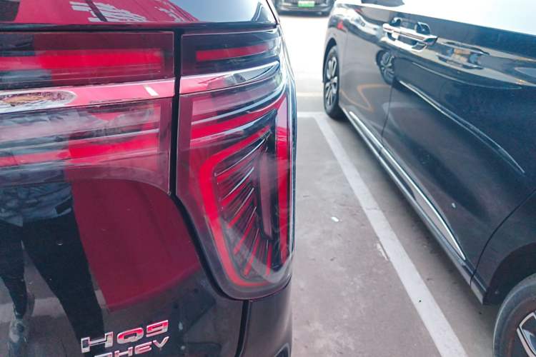 Used Hongqi HQ9 PHEV 2024 2.0T Four-Wheel Drive Business Edition
