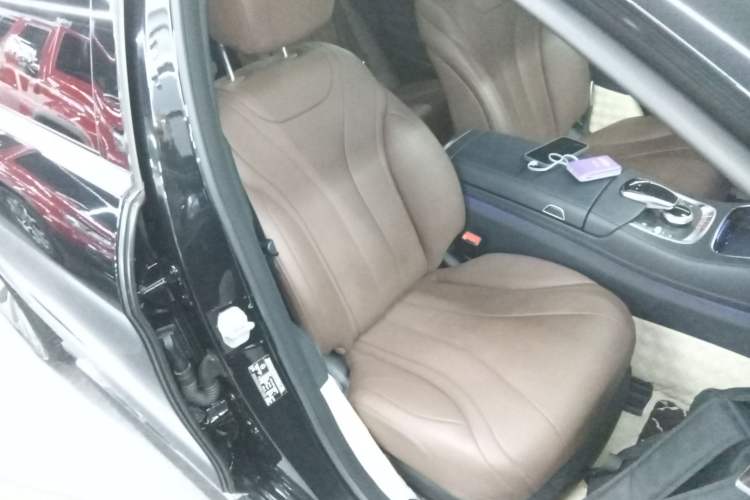 Used Mercedes-Benz S-Class 2016 S 320 L Business Model
