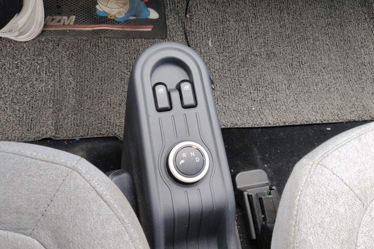 Used Wuling Hongguang MINIEV 2021 Macaron Premium Model – Lithium-NMC