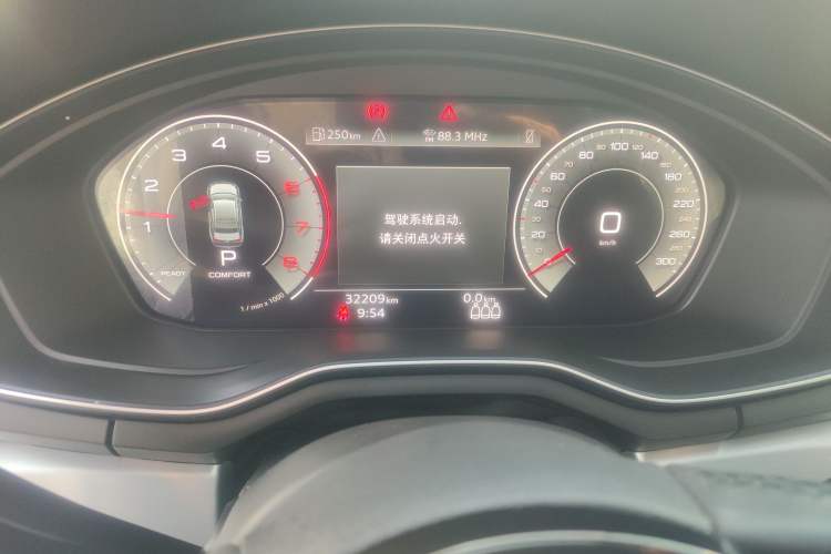 Used Audi A4L 2022 40 TFSI Fashion Dynamic Model
