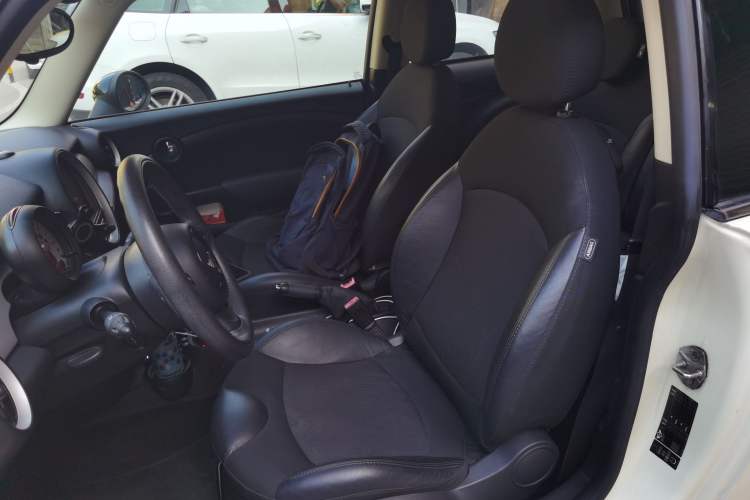 Used  MINI 2011 1.6L COOPER Fun
