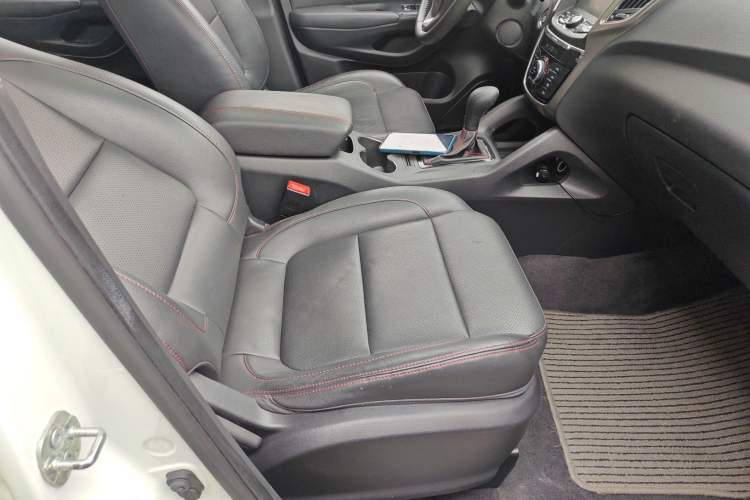 Used Changan CS75 2014 1.8T Automatic Elite Version China V Standard
