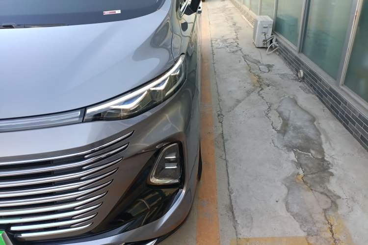 Used Bestune M9 2023 2.0T Ultimate Edition