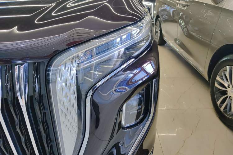 Used Hongqi HQ9 2023 2.0T Smart Connect Flagship Edition
