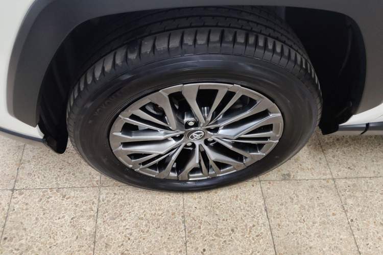 Used Toyota Wildlander 2023 Dual-Motor 2.5L E-CVT Four-Wheel Drive Prestige Edition
