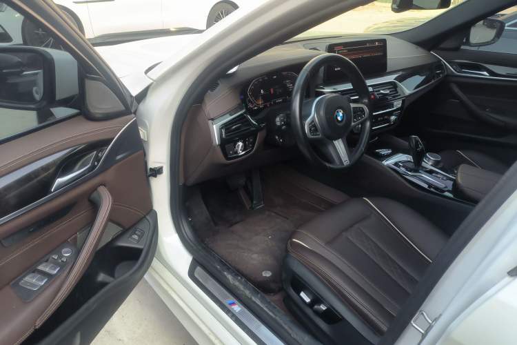 Used BMW 5 Series 2022 Restyled 525Li M Sport Package