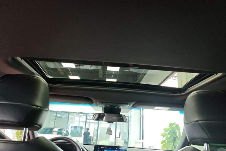 Used Toyota Avalon 2022 2.5L Luxury Edition
