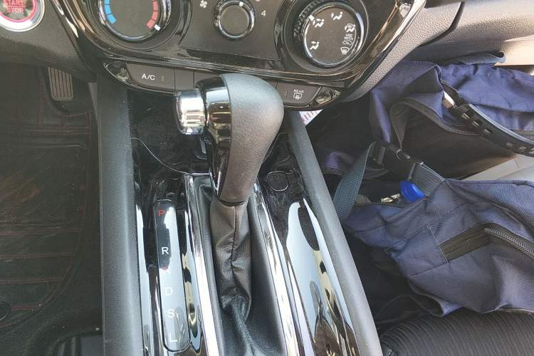 Used Honda Vezel 2020 1.5L CVT Luxury Edition
