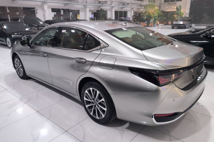 Used Lexus ES 2025 200 Premium Edition
