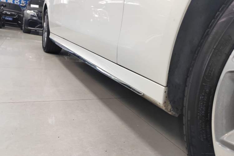 Used Mercedes-Benz E-Class 2017 E 300 L Sport Luxury Edition