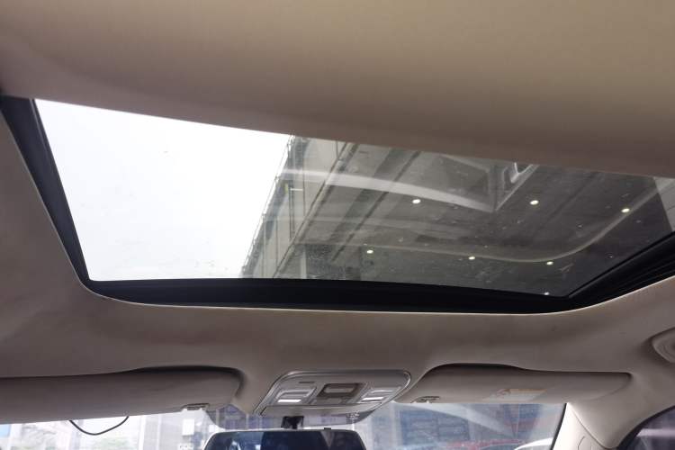 Used Geely Auto Emgrand X7 Sport 2018 1.8TD Automatic Two-Wheel Drive Smart Connect 4G Internet Edition
