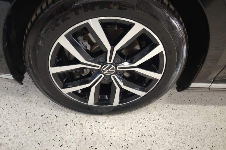 Used Volkswagen Magotan 2020 330TSI DSG Leading Model
