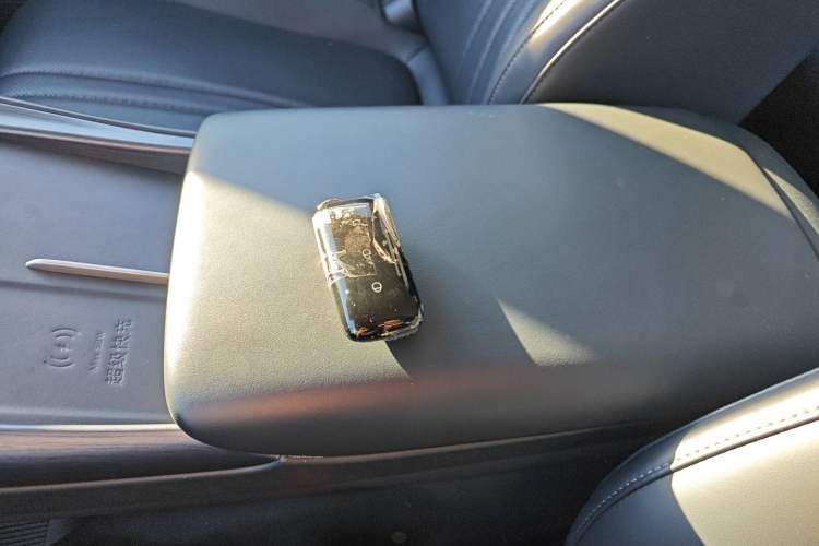 Used  E5 2024 530km Starship Edition
