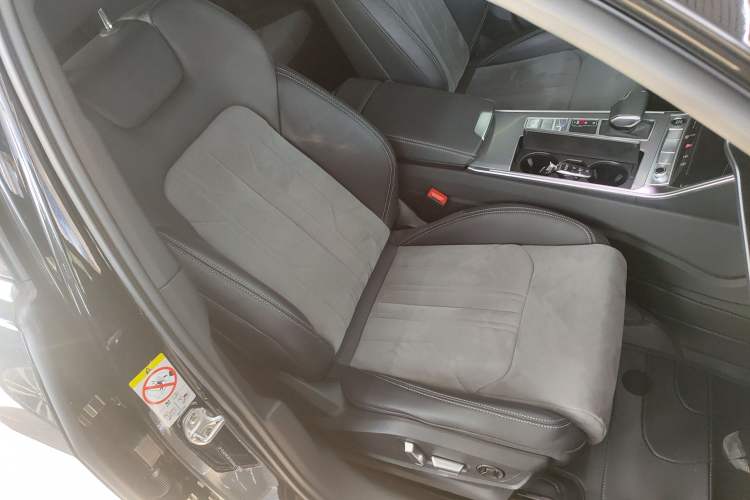 Used Audi A6L 2024 45 TFSI Prestige Dynamic Edition
