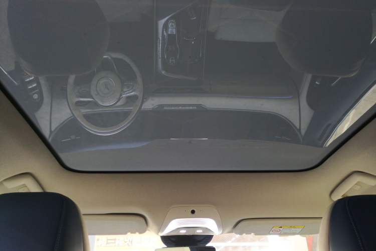 Used VOYAH FREE 2021 Four-Wheel Drive Standard Range-Extended Exclusive Luxury Package
