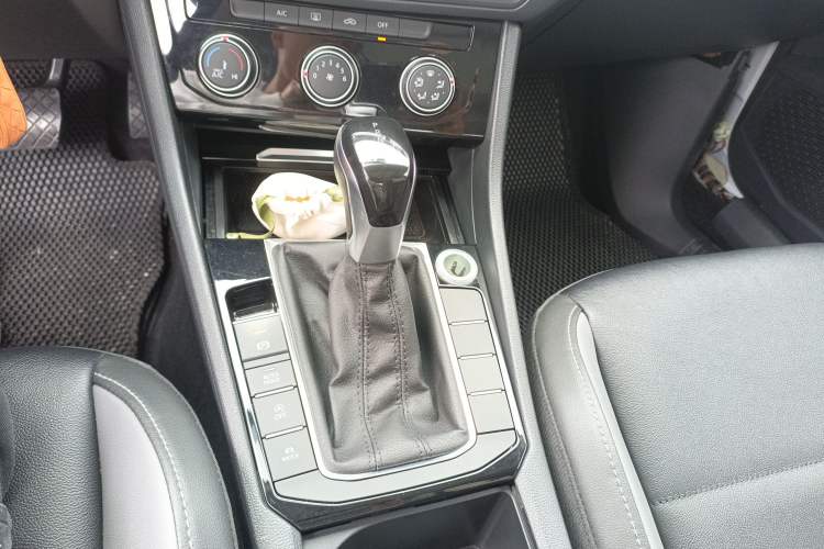 Used Volkswagen Sagitar 2019 200TSI DSG Comfort Version China VI Standard
