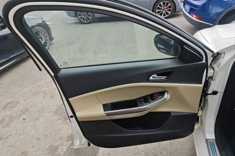 Used Ford Escort 2015 1.5L Automatic Comfort Model
