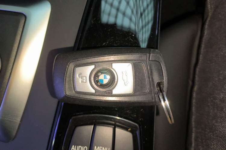 Used BMW 3 Series 2017 320Li Fashion Model
