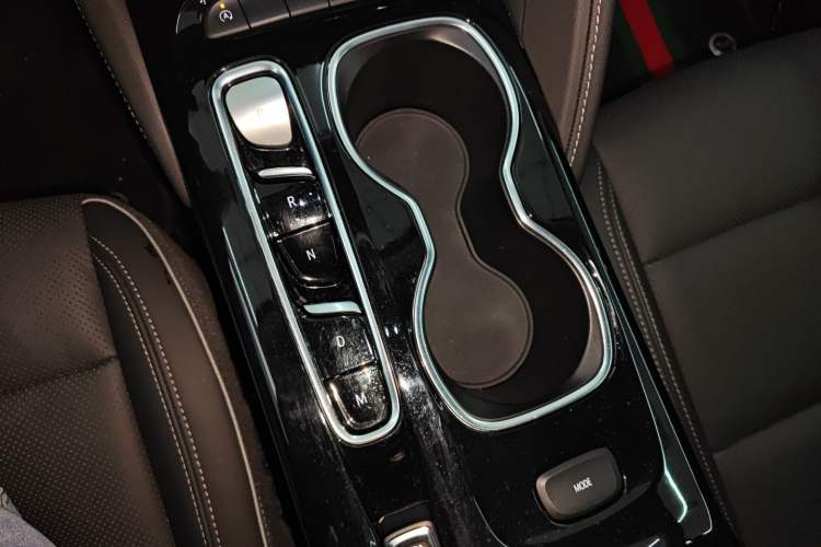 Used Buick Envision 2022 Encore Plus 652T Five-Seat Luxury Model