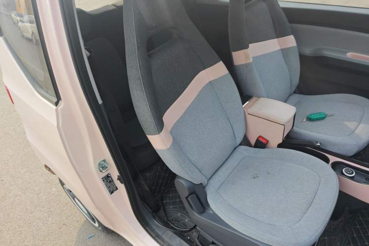 Used Wuling Hongguang MINIEV 2022 Macaron Fashion Model Lithium Iron Phosphate
