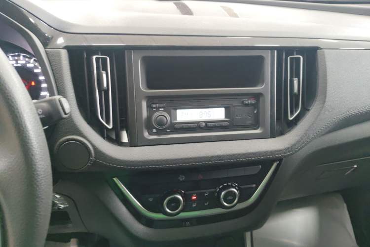 Used Isuzu JLM 2023 2.5T Diesel Manual Two-Wheel Drive Chima Long-Wheelbase Version
