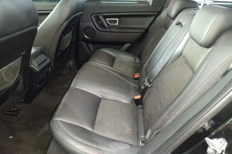 Used Land Rover Discovery Sport 2018 240 PS PURE Edition