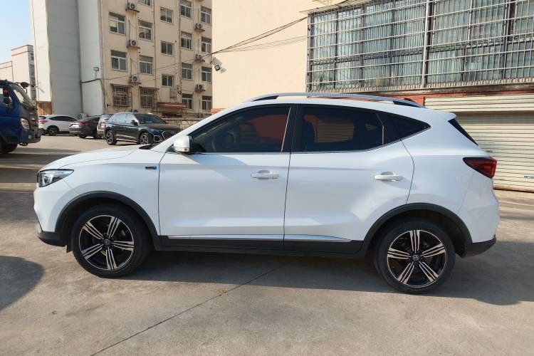 Used MG ZS 2018 1.5L Automatic Luxury Edition China V Standard