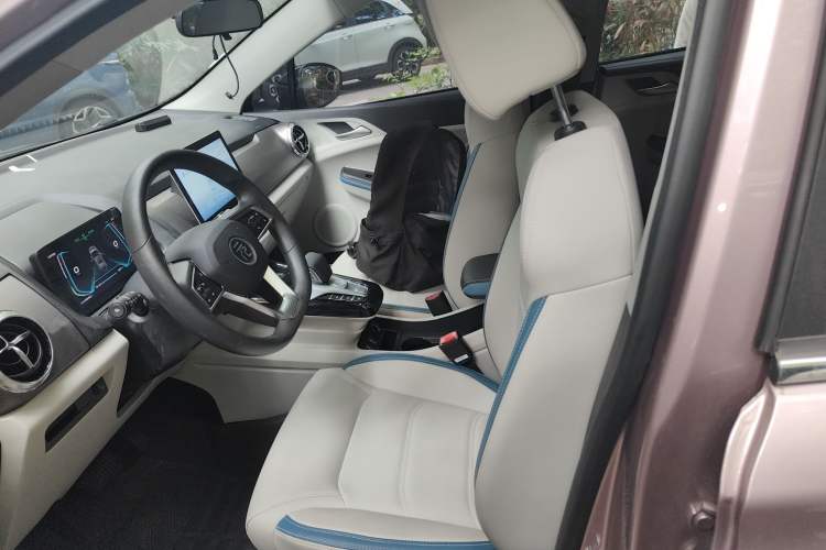 Used BYD Yuan Pro 2023 401KM Luxury Version
