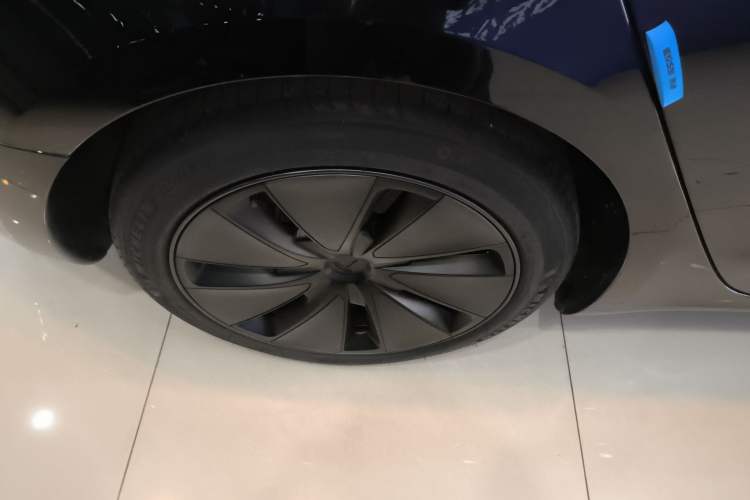 Used Tesla Model 3 2023 Rear-Wheel-Drive Version
