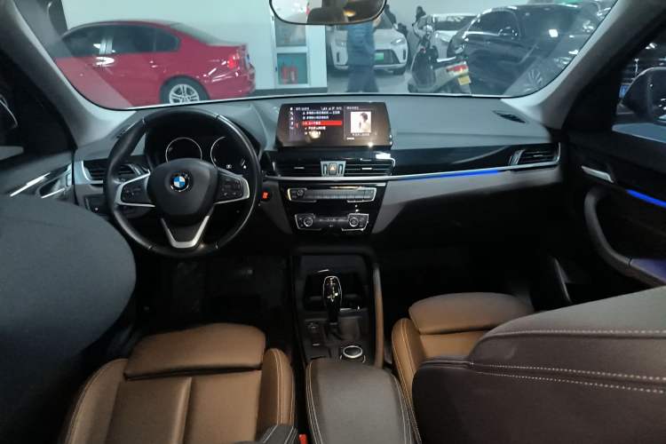 Used BMW X1 2020 sDrive25Li Leading Model
