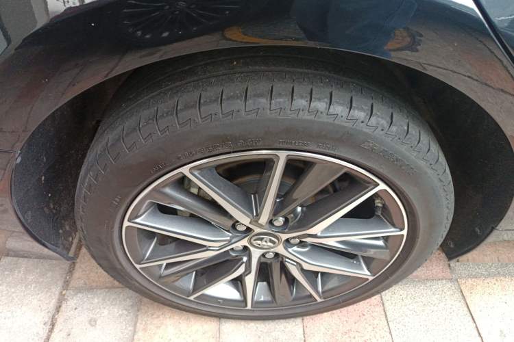 Used Toyota Camry 2021 2.5G Luxury Edition
