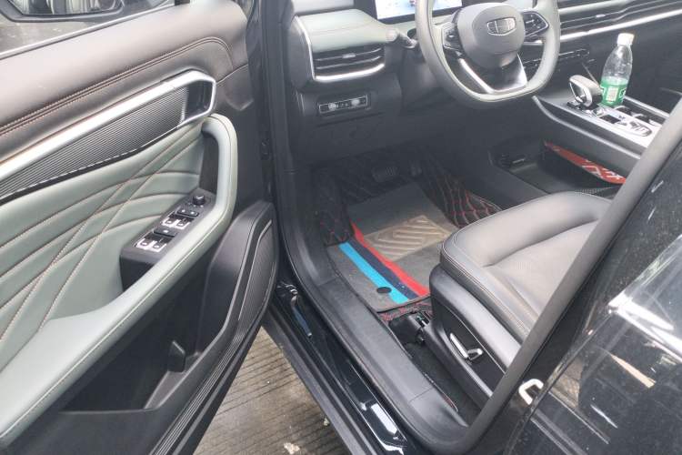 Used Geely Auto Haoyue L 2024 2.0T DCT Prestige Version
