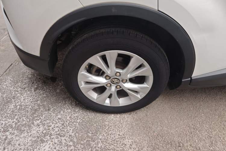 Used Toyota IZOA 2021 2.0L Enjoy Edition
