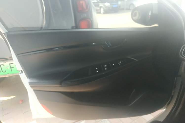 Used Hyundai Celesta 2018 1.6L Automatic GL Enjoyment Version China V Standard