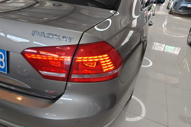 Used Volkswagen Passat 2015 1.8TSI DSG Prestige Edition
