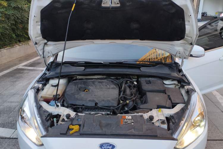 Used Ford Focus 2018 Sedan Classic EcoBoost 180 Automatic Elite Model
